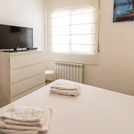 Sant Genis 193 Apartamento Con Piscina Comunitari * Llança