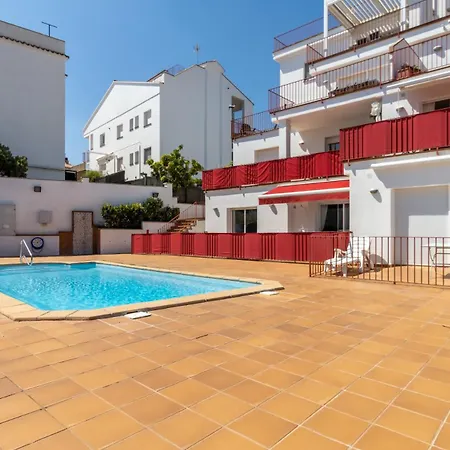 Sant Genis 193 Apartamento Con Piscina Comunitari Lägenhet Llança
